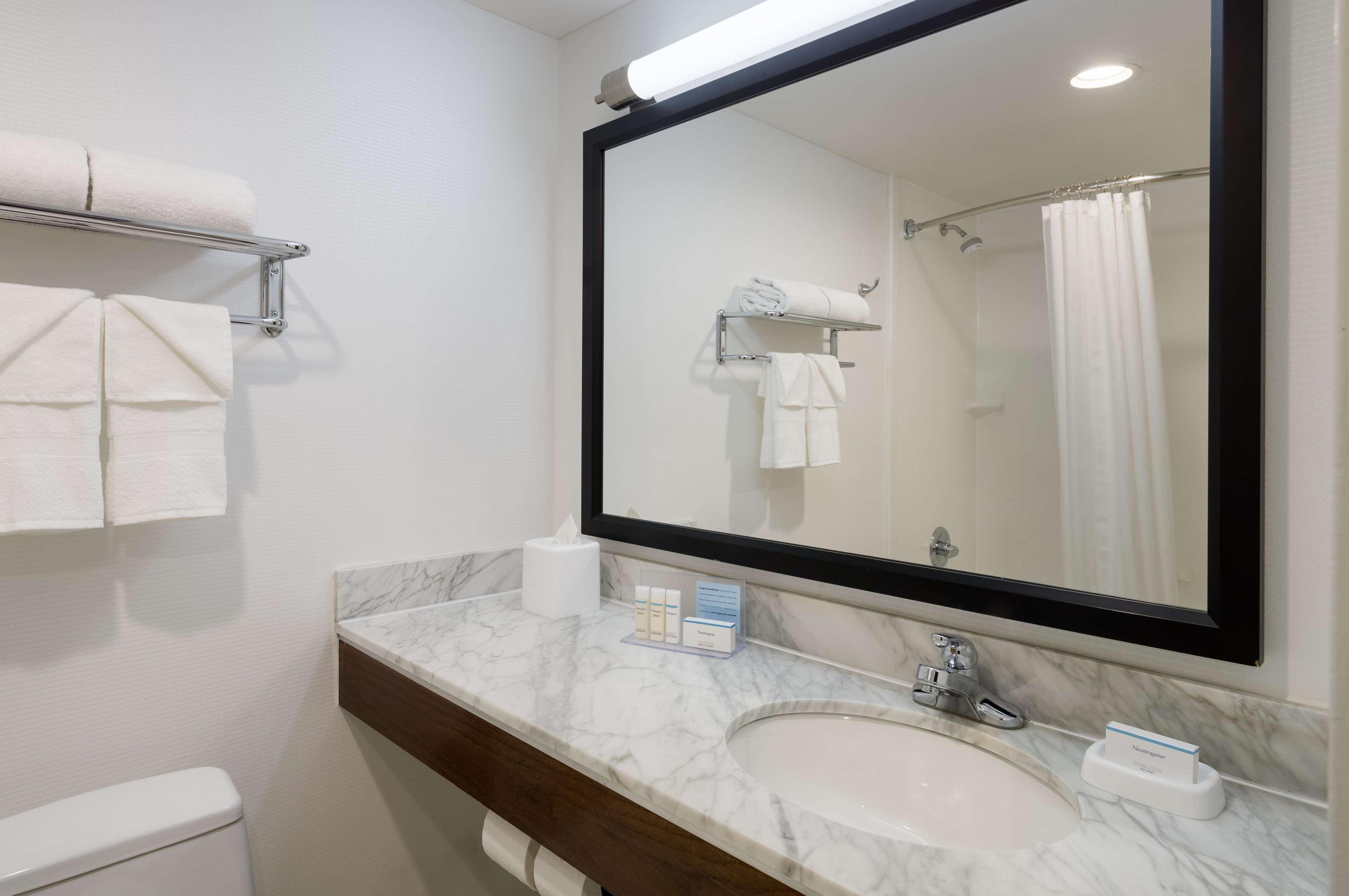 Hampton Inn Seaport Financial District New York Exterior foto