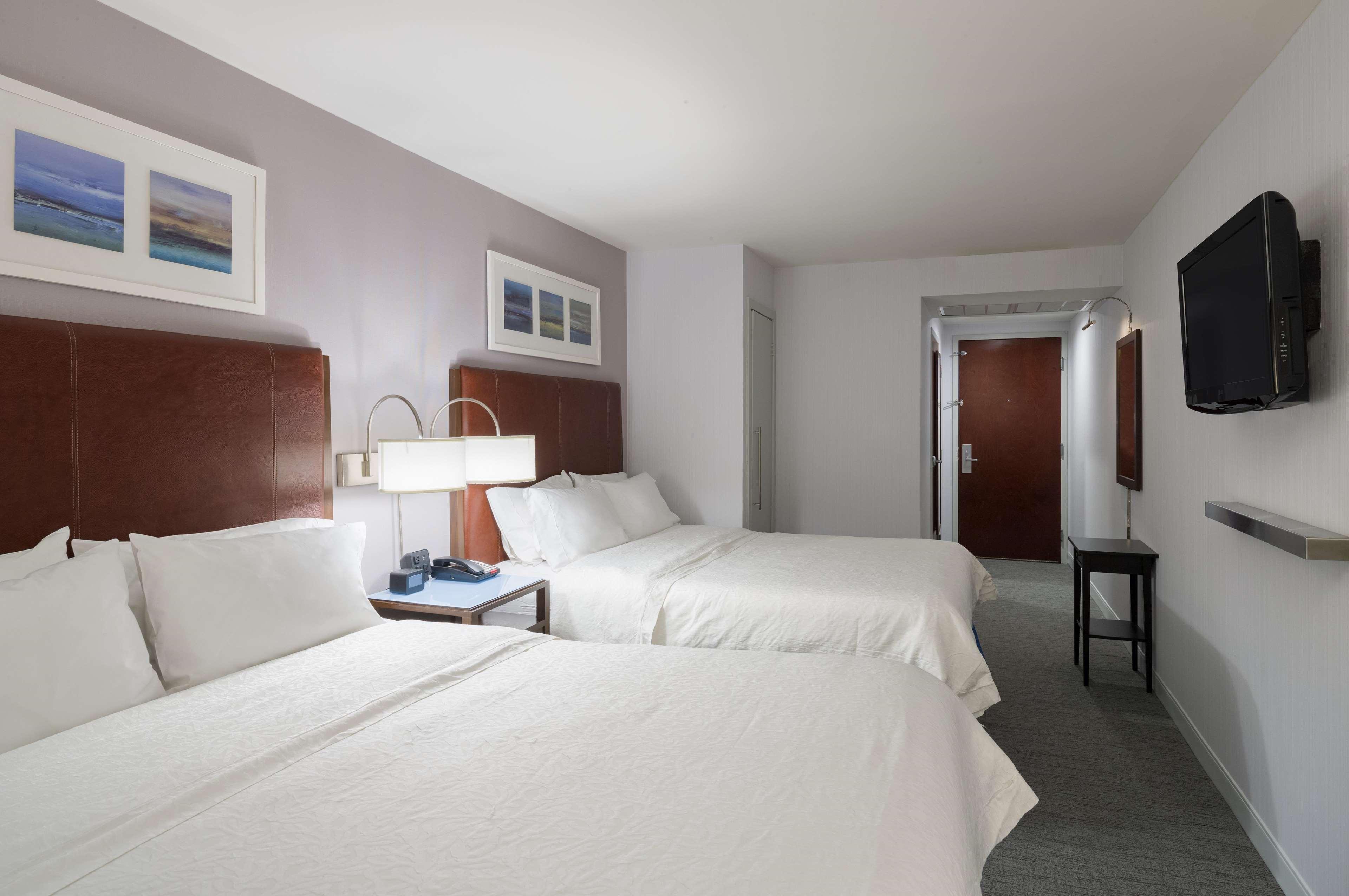 Hampton Inn Seaport Financial District New York Exterior foto