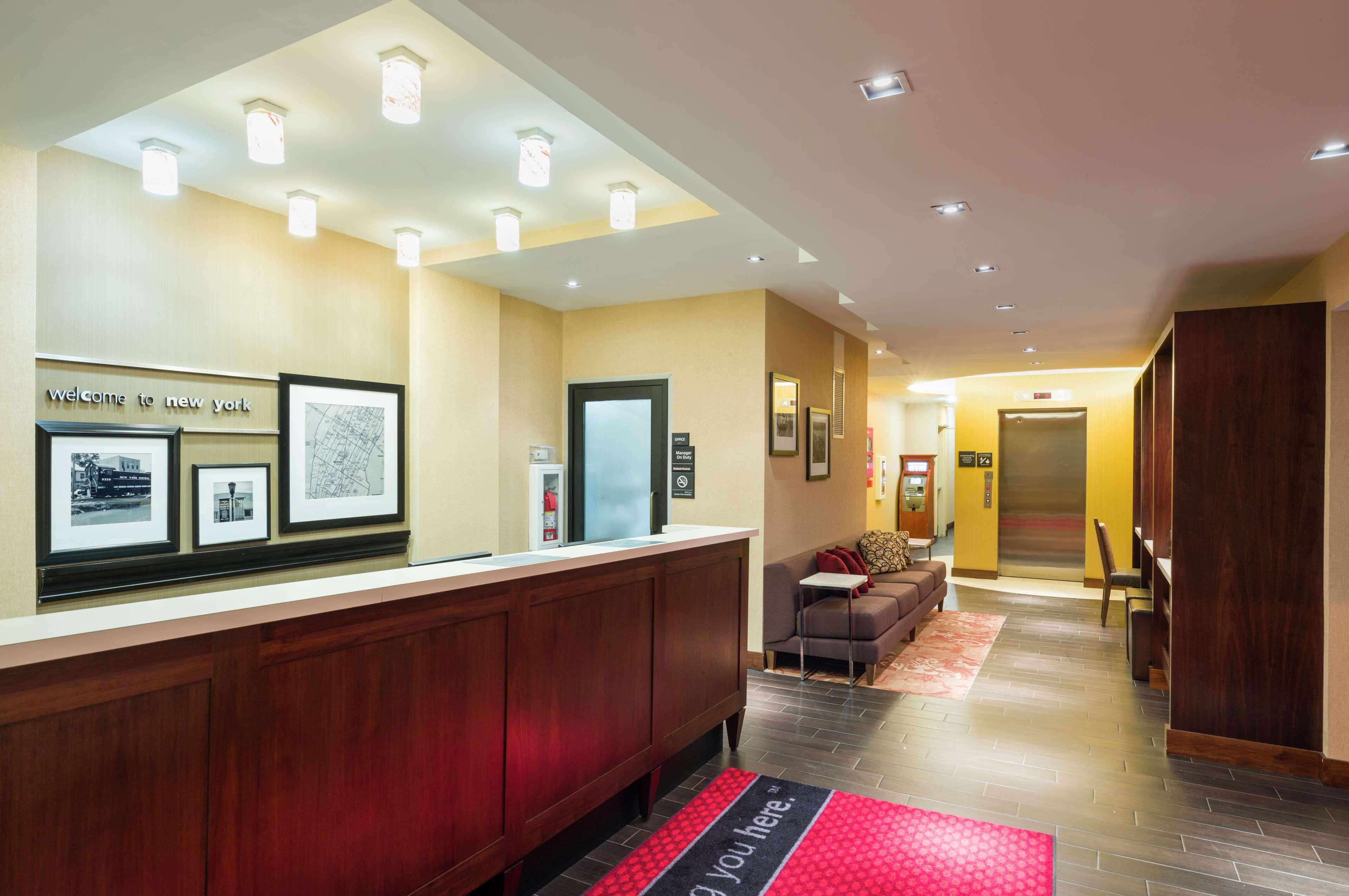 Hampton Inn Seaport Financial District New York Exterior foto