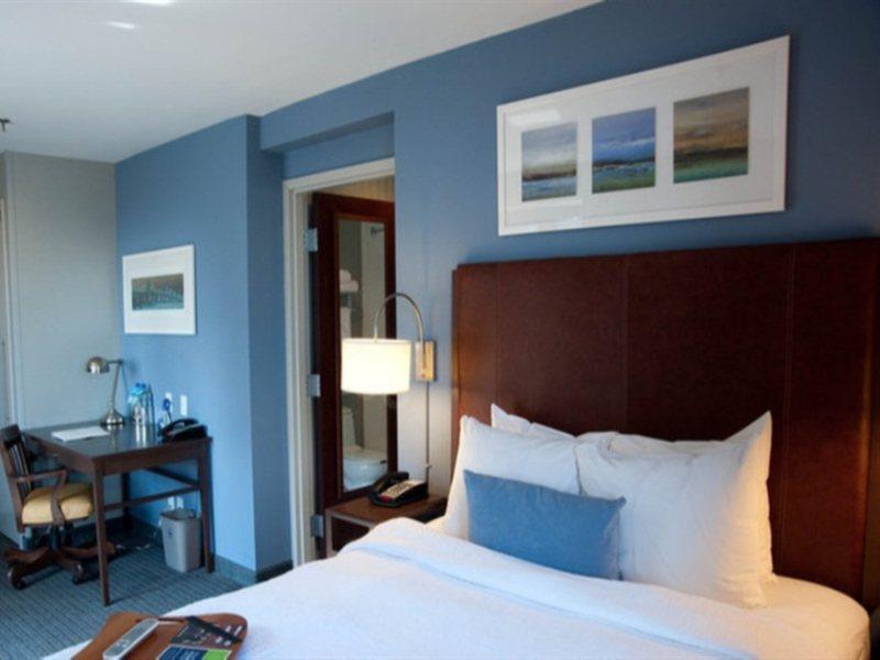Hampton Inn Seaport Financial District New York Exterior foto