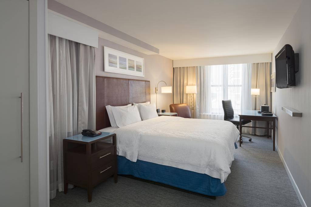 Hampton Inn Seaport Financial District New York Exterior foto