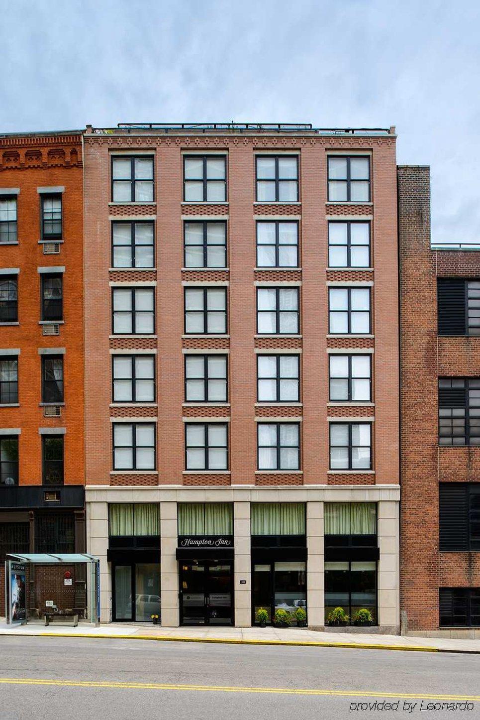 Hampton Inn Seaport Financial District New York Exterior foto